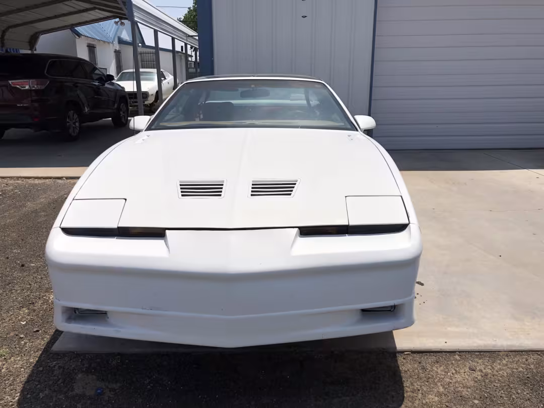 White 1988 Pontiac Firebird Trans Am Hatchback Rear-Wheel Drive Automatic